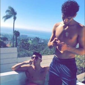 Meet your Posher, Chris